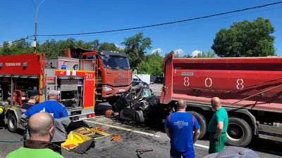 ДТП с участием грузовика и 3 легковых авто произошло в Подольске -  Происшествия - РИАМО в Подольске