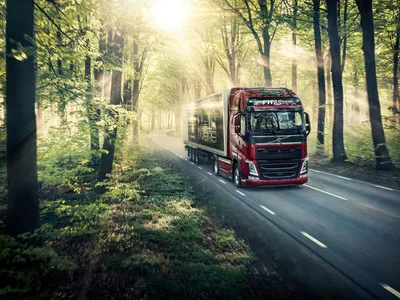 Производитель шин запускает приложение для грузовиков | trans.info