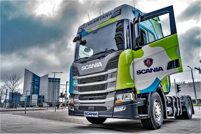 Качество грузоперевозок в области улучшат уникальные грузовики SCANIA BLACK  GRIFFIN