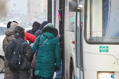 На Урале суд наказал перевозчиков, которые высадили детей зимой из автобуса  - Российская газета