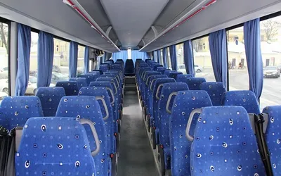 Файл:Передняя часть салона автобуса Yutong ZKC120HGM.JPG — Википедия