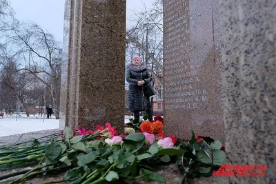 Пермь скорбит по погибшим в клубе «Хромая лошадь» - KP.RU