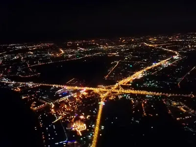 Ночная Москва из окна иллюминатора