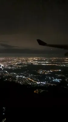 Москва, Россия 062019 : Редакционное фотографии из самолета во время полета  от просмотра окна облака Стоковое Фото - изображение насчитывающей самолета,  квасцов: 198116136