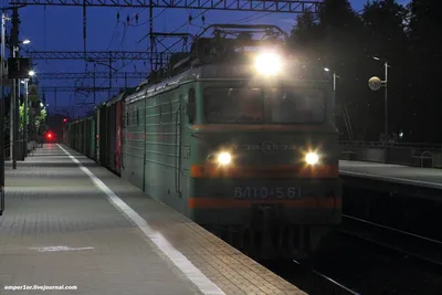 Грузовые поезда ночью на Псков-Пассажирском - YouTube