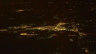 Ночная Пермь с борта самолета | Пикабу