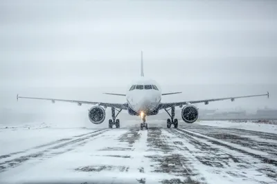 Почему зимой самолеты в больших аэропортах чаще выходят из графика, чем  летом? | Turizm | Дзен