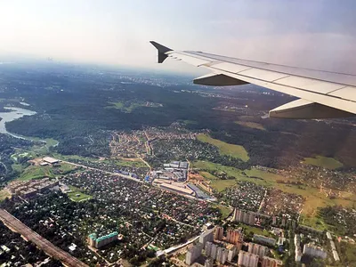 Летевший в Москву самолет вынужденно сел в Краснодаре из-за дебошира ::  Новости :: ТВ Центр