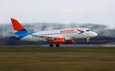 Три самолета, летевшие в Краснодар, приземлились в других аэропортах из-за  тумана