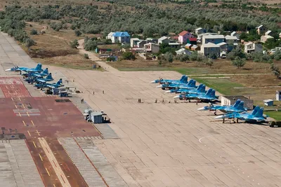 Украина ударила ракетами Нептун по аэродрому Саки в Крыму, повредила  самолеты