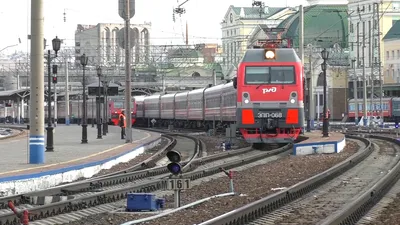 Пассажирский тепловоз ТЭП70БС с энергоснабжением вагонов поезда