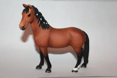 Schleich - Лошадь Фигура Северная Америка Фризский Жеребец — Juguetesland