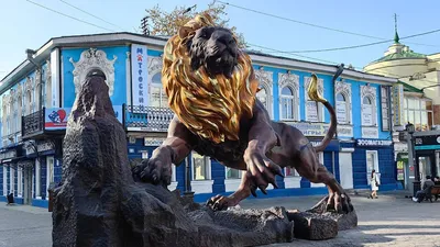 Статуя льва из бетона — Королевский лев, золото в интернет-магазине Ярмарка  Мастеров по цене 46000 ₽ – 1A7PHBY | Скульптуры, Москва - доставка по России