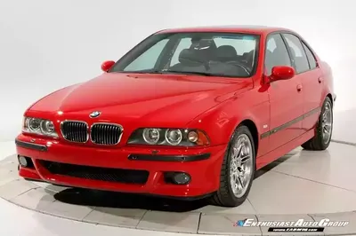 BMW M5 — Вікіпедія