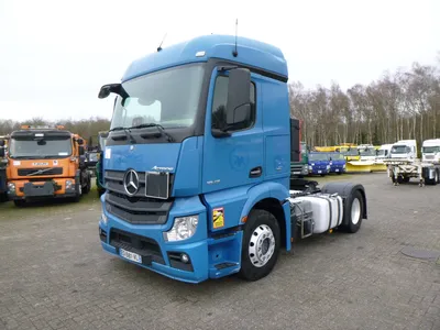 Это «Майбах» среди тягачей. Проехал на новом Mercedes-Benz Actros без  зеркал по Подмосковью Автомобильный портал 5 Колесо