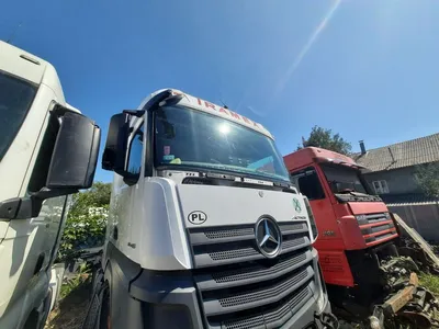 MERCEDES ACTROS 1845 *EURO 6* GIGASPACE LOW RIDE, 4X2 TRACTOR UNIT - 2015 -  FJ65 XPY - Walker Movements