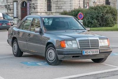 Mercedes-Benz E-Class 1984, 1985, 1986, 1987, 1988, седан, 1 поколение,  W124 технические характеристики и комплектации