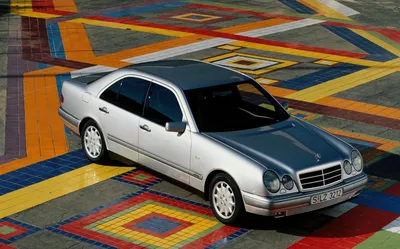File:1999 Mercedes-Benz E 240 (W 210) Elegance sedan (2011-11-17) 01.jpg -  Wikipedia