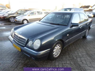 1998 Mercedes-Benz E-Class in Dubai, United Arab Emirates | بحالة ممتازة