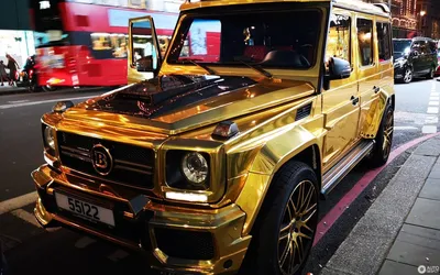 В Киеве сняли на фото Mercedes-Benz G-Class Brabus - цена и характеристики  - Апостроф