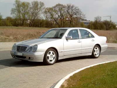 Mercedes-Benz C-Class 2001, 2 литра, Доброго всем времени, Новосибирск,  автомат, бензиновый двигатель, расход трасса 10/ город 14
