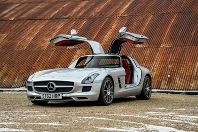A 1-of-9 Mercedes-Benz SLS AMG Electric Drive EV Just Went up for Sale –  Robb Report