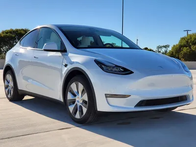 Новую Tesla Model 3 2024 рассекретили незадолго до премьеры (фото)