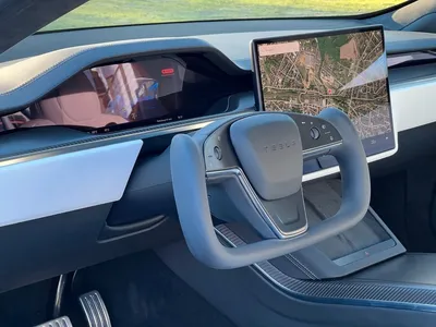 Tesla представила обновленную Model S: новый интерьер и запас хода 830 км
