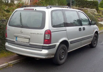 File:Opel Sintra 2.2 16V GLS Heck.JPG - Wikimedia Commons