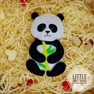 Симпатичная бамбуковая кукла панды, держащая побеги бамбука - купить с  доставкой по выгодным ценам в интернет-магазине OZON (1269857864)