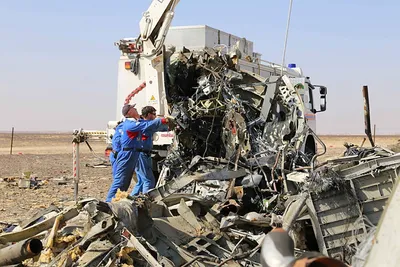 Катастрофа A321 в Египте. Фото с места крушения Погибли 224 человека,  находившихся на борту российского самолета — Meduza