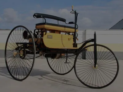 Создание первого автомобиля в мире…» — создано в Шедевруме