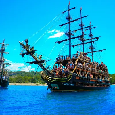 Турция пиратский корабль