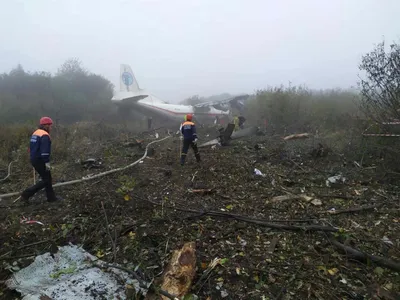 В Казахстане прошли похороны погибших при крушении самолета Fokker 100 -  Российская газета