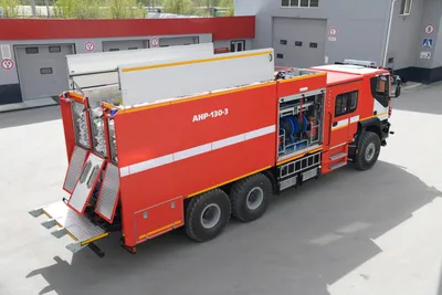 На шасси IVECO-AMT построили пожарные автомобили для плавучей атомной  электростанции — Авторевю