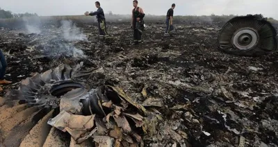 Кадры с места крушения самолета под Алматы — на борту были кыргызстанцы