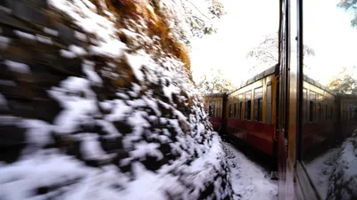 Линии поезда в суровой зимой Украины Стоковое Фото - изображение  насчитывающей зима, декабрь: 189802936