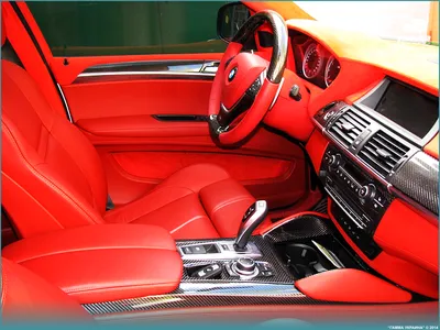 Посмотрите на BMW X6 M с салоном как у Lamborghini — Motor