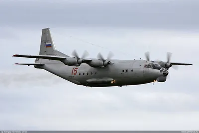 Тактический военно-транспортный самолет Ан-12. - Российская авиация