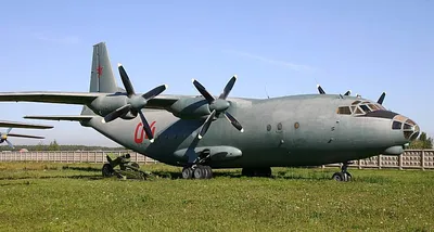 Сайт авиационной истории - Авиапамятники Ан-12 - Эстония