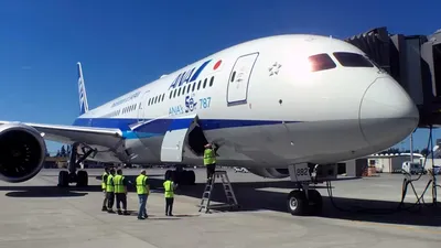 Пассажирский Boeing с одним работающим двигателем посадили в Новосибирске -  20.10.2023, Sputnik Беларусь