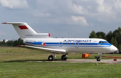 Транспортный самолет Як-8. - Российская авиация