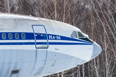 Украинский пилот сумел посадить поврежденный градом самолет в Стамбуле