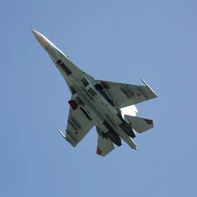 Появились новые фото учебно-боевого самолета Су-27УБ в серой окраске —  Военный информатор