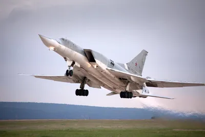 Бомбардировщик Ту-22М3, который ударил по Харькову: чем он опасен - МЕТА