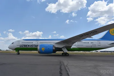 UzNews - В Ташкент приземлился второй Dreamliner (видео)