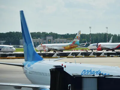 Место столкновения самолетов в аэропорту Пулково сняли на видео