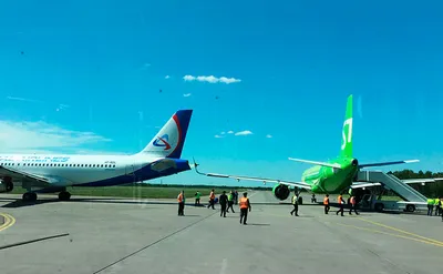 Самолет Бованенково - Екатеринбург совершил аварийную посадку в аэропорту  Уфы