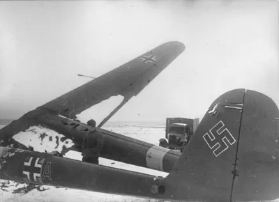 File:Сталинградская область. Сбитый немецкий самолет-разведчик.jpg -  Wikimedia Commons