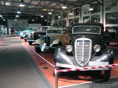 Раритеты на $12 миллионов: на продажу выставили впечатляющую коллекцию  ретро-авто (фото). Читайте на UKR.NET